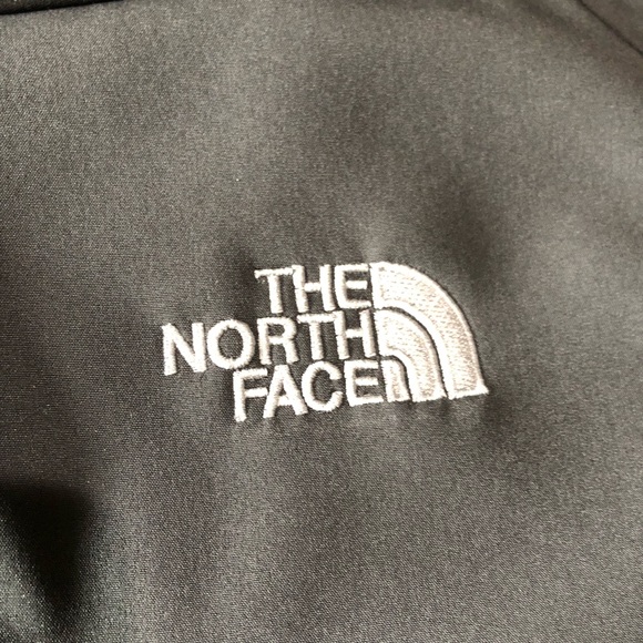 ❌SOLD❌ The North Face Zip-up Jacket (Grey) - Picture 2 of 8